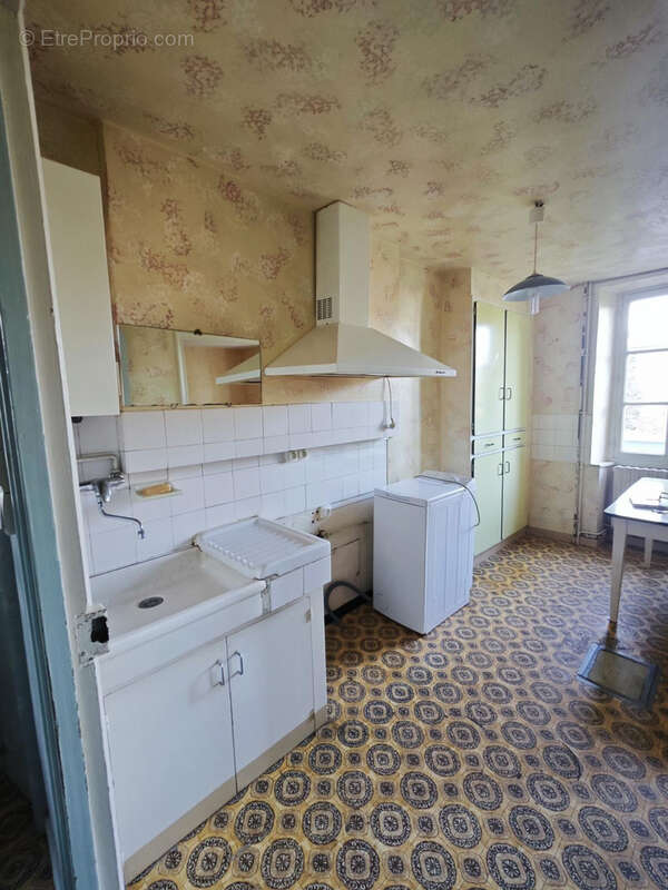 Maison à PONT-D&#039;OUILLY