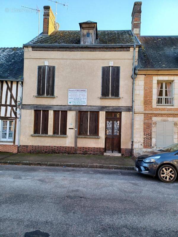 Maison à LA FERRIERE-SUR-RISLE