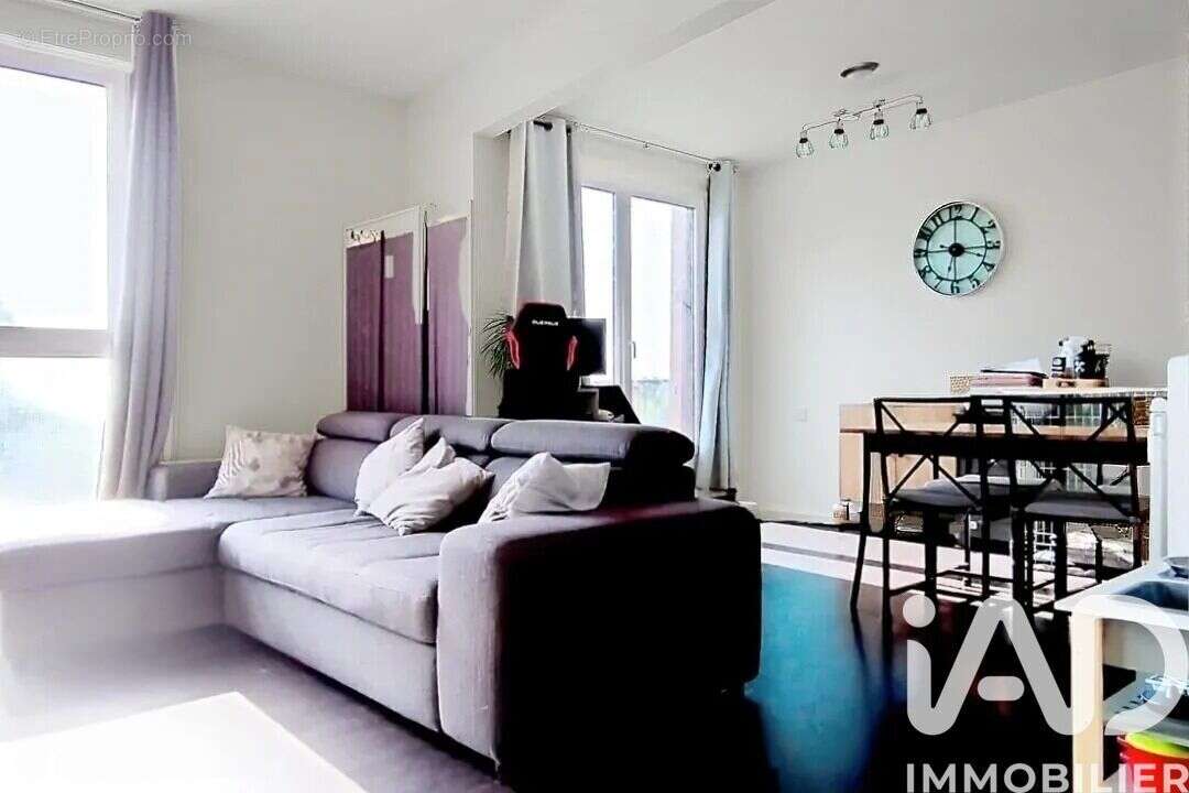 Photo 2 - Appartement à CHOISY-LE-ROI