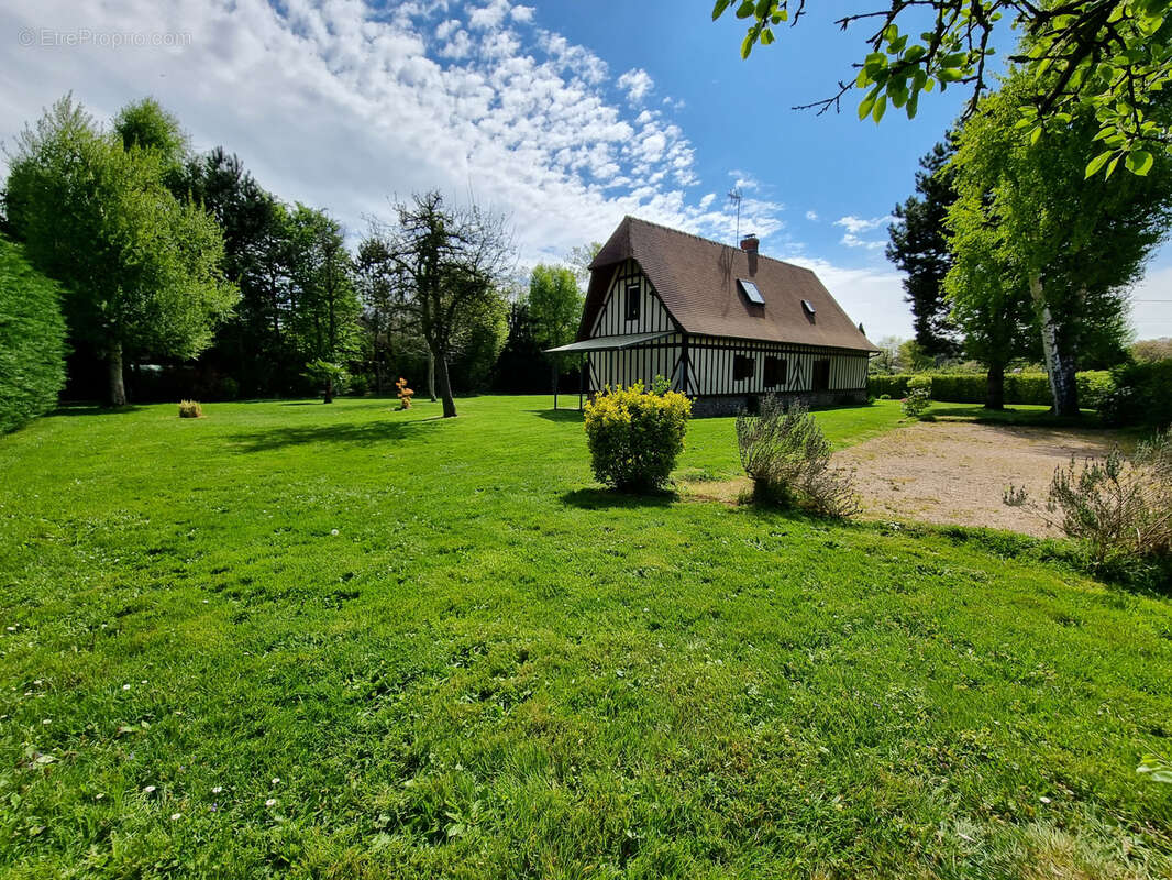 Maison à BERNAY