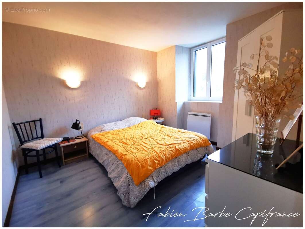À vendre – Charmante longère en pierre avec dépendance à MERNEL (proche Guer & Brocéliande) - photo 10