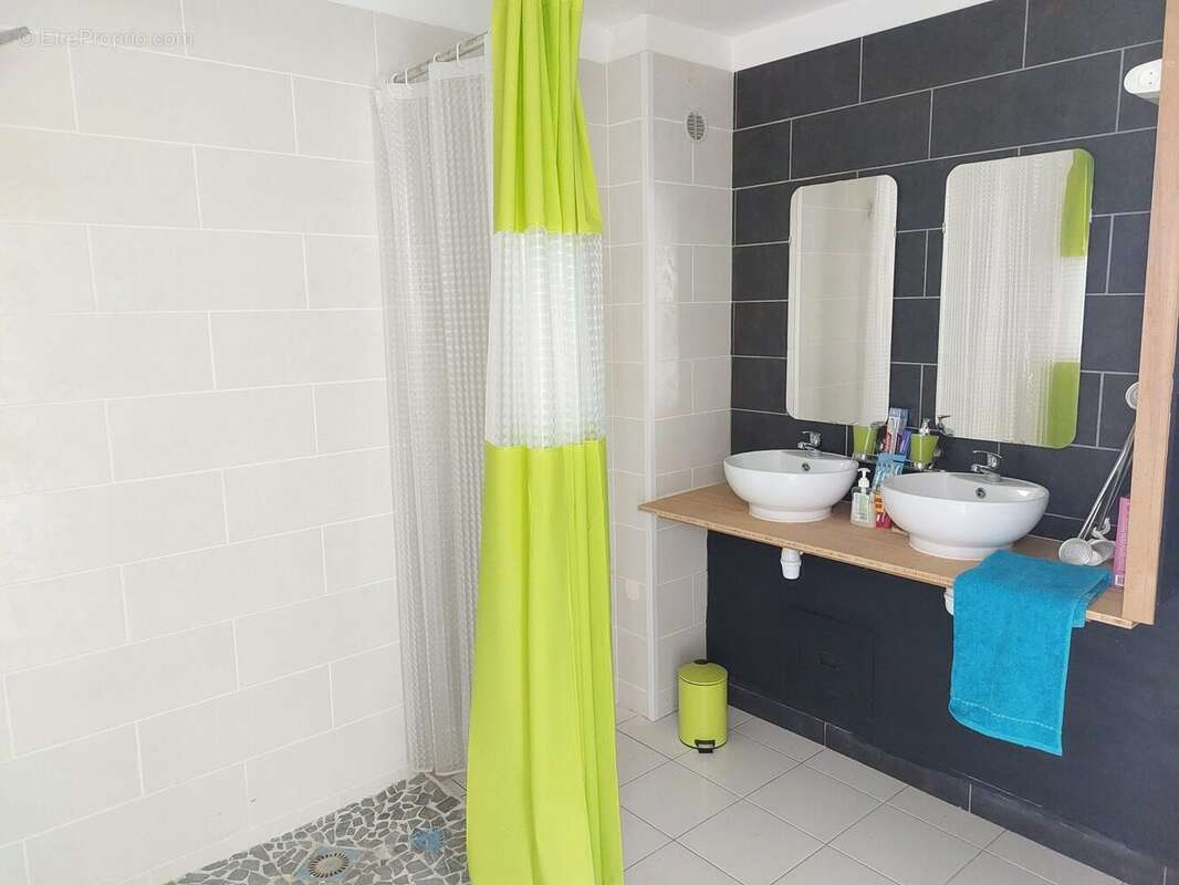 Appartement à SAINT-DENIS