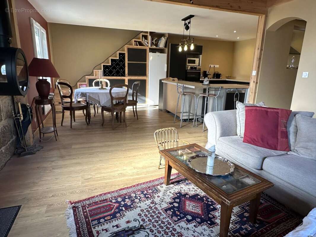 Maison à MONTPON-MENESTEROL