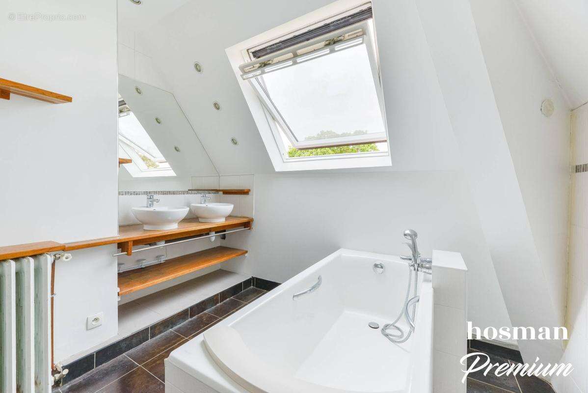 Charmante maison 6 pièces de 158 m² avec deux terrasses et jardin - À deux pas du Parc de Procé - photo 12