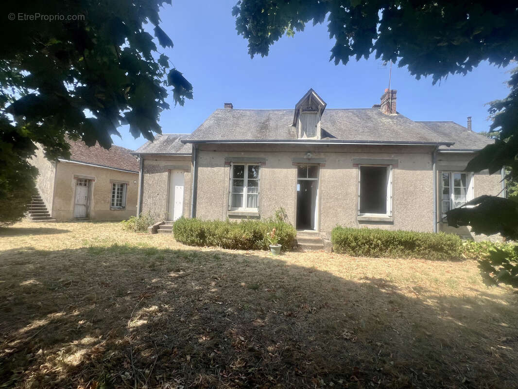 AUZOUER-EN-TOURAINE   Ancien Presbytère : un ensemble immobilier de caractère aux multiples possibilités - photo 2