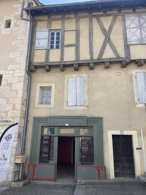 Maison à SAINT-ASTIER