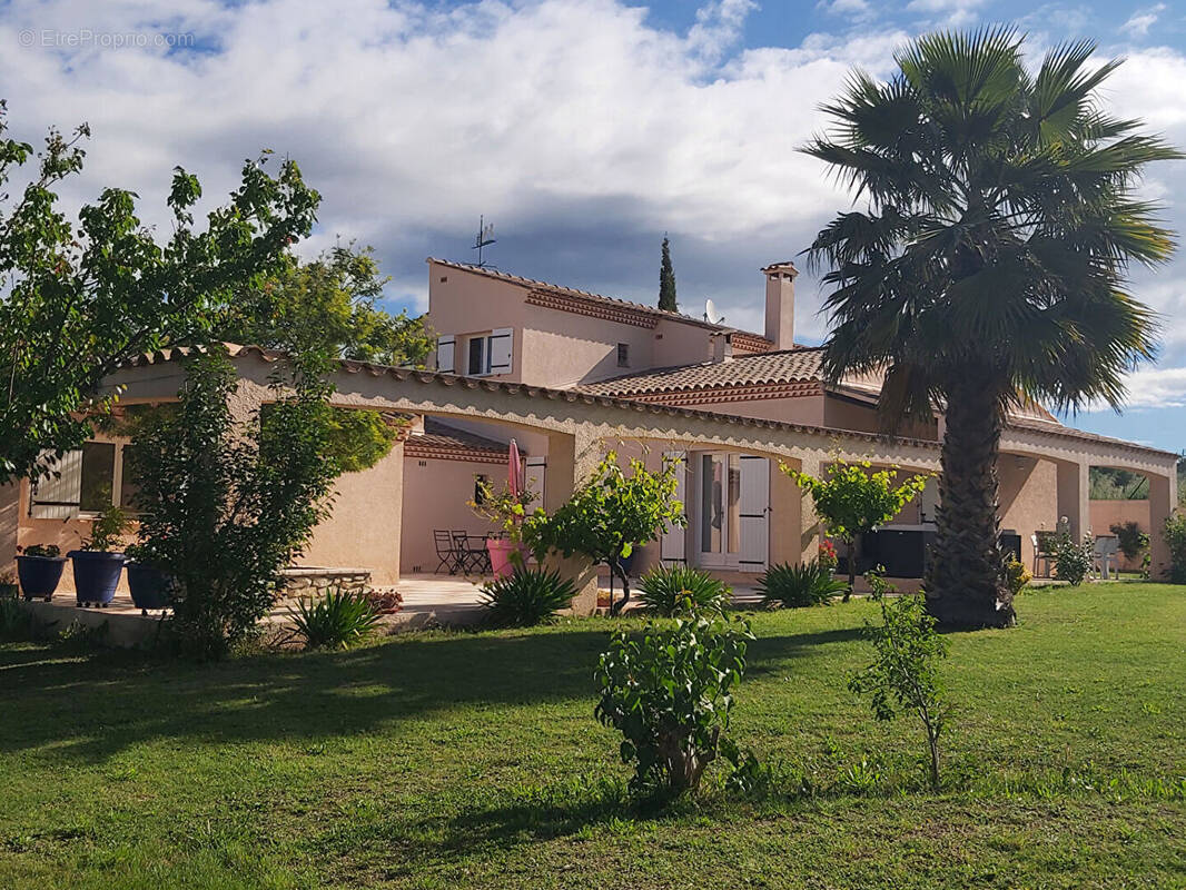 Maison à CLARENSAC