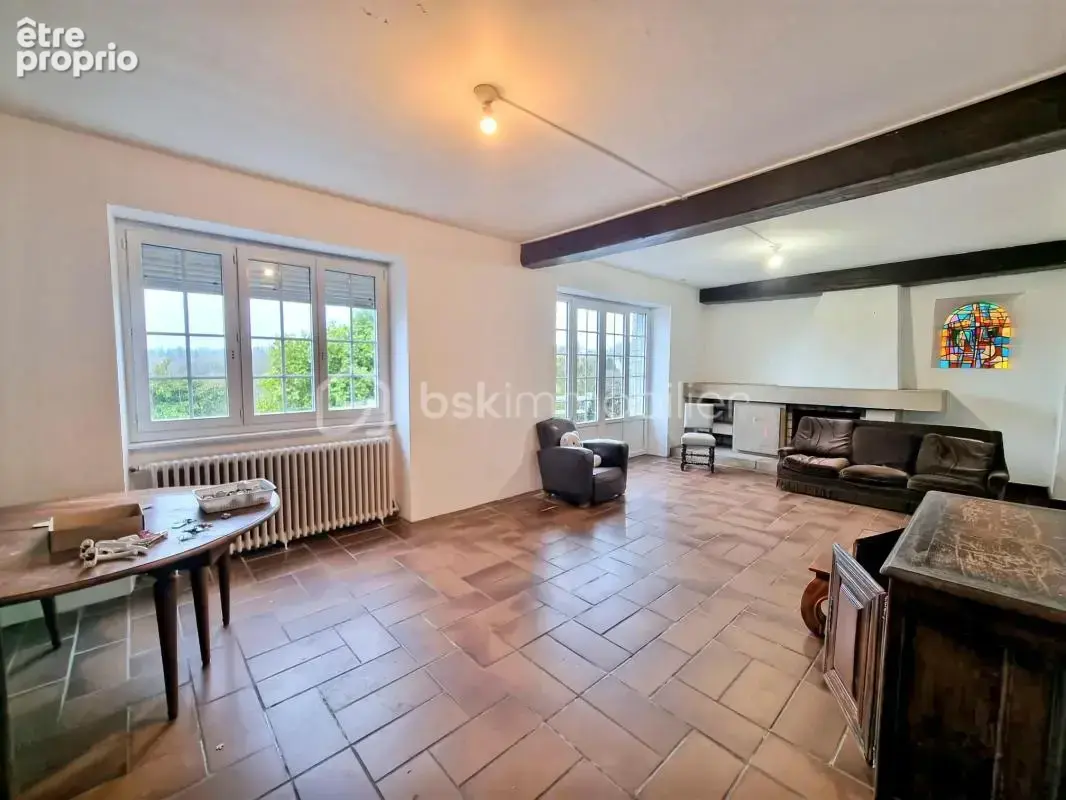 ELLIANT – Immeuble proche centre – Immeuble de 270m2 sur près de 3000m2 de terrain - photo 6