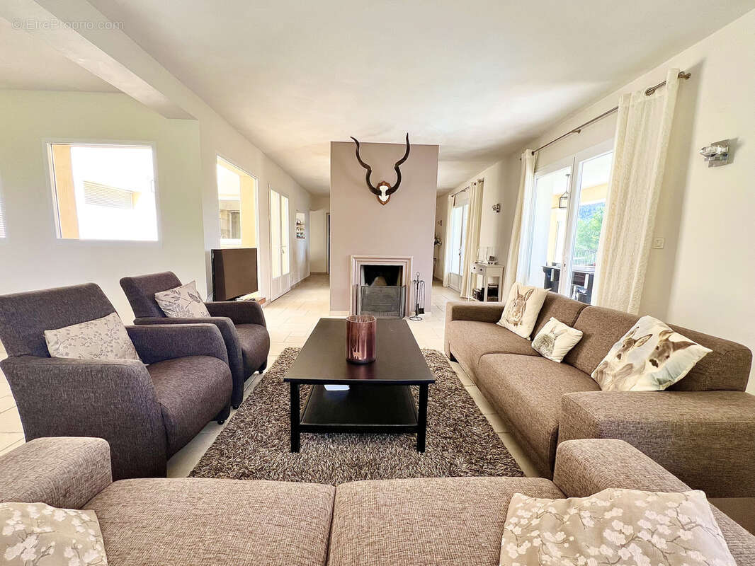 Maison à DRAGUIGNAN