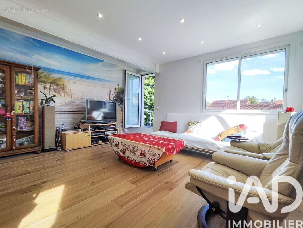 Photo 2 - Maison à ORSAY