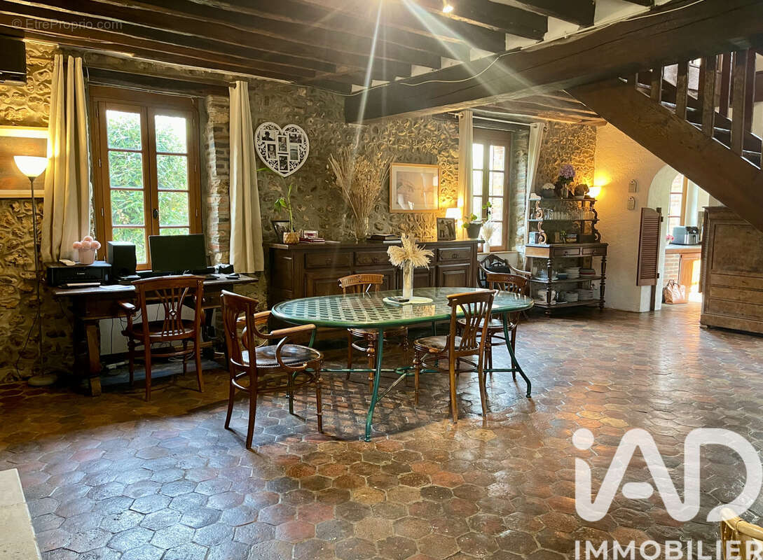 Photo 3 - Maison à VILLENEUVE-SUR-YONNE