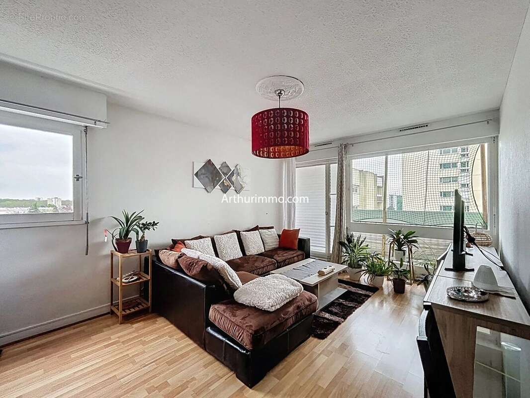 Appartement à EPINAY-SOUS-SENART