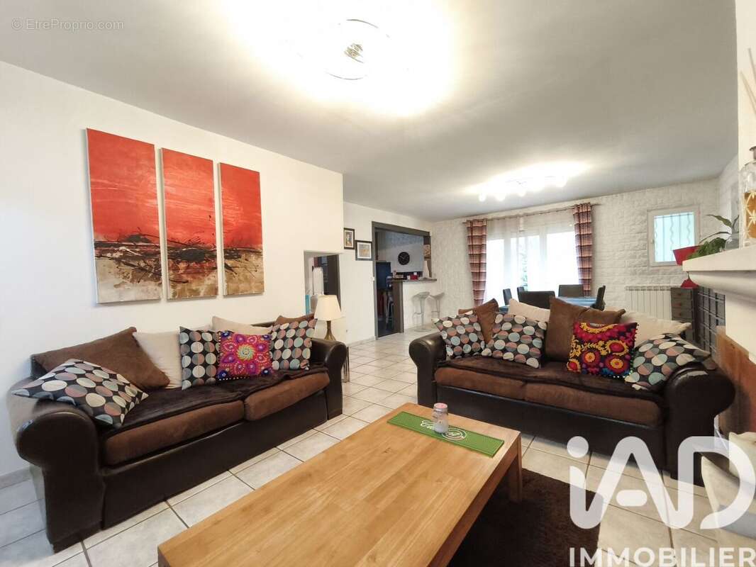 Photo 3 - Maison à VILLEMOMBLE