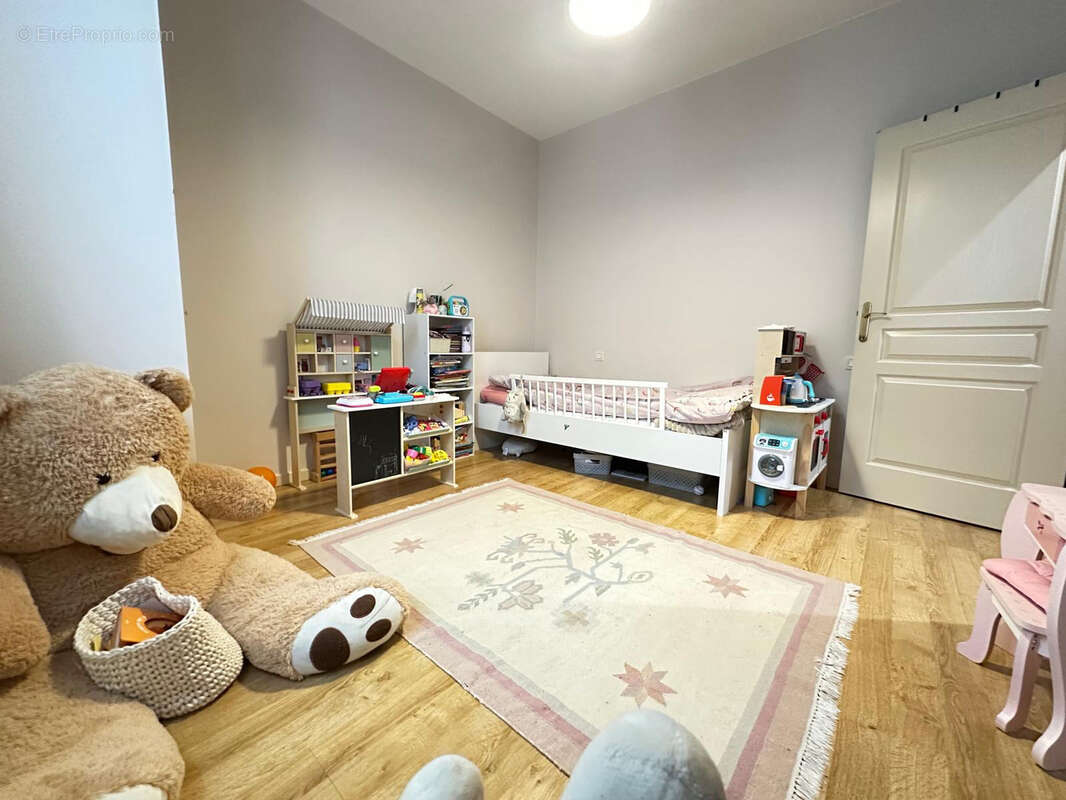 Appartement à LE COTEAU