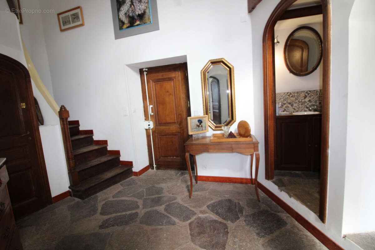 Maison à COLOMBIERES-SUR-ORB