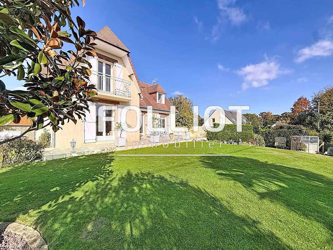 Maison à SAINT-PAIR-SUR-MER