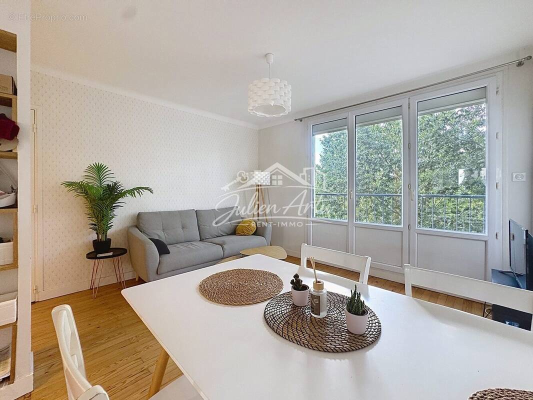 Appartement à NANTES