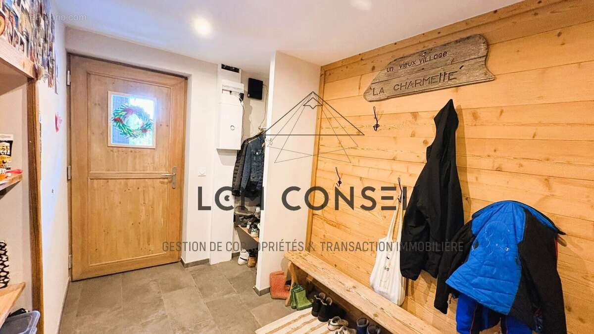 Maison à LES AVANCHERS-VALMOREL