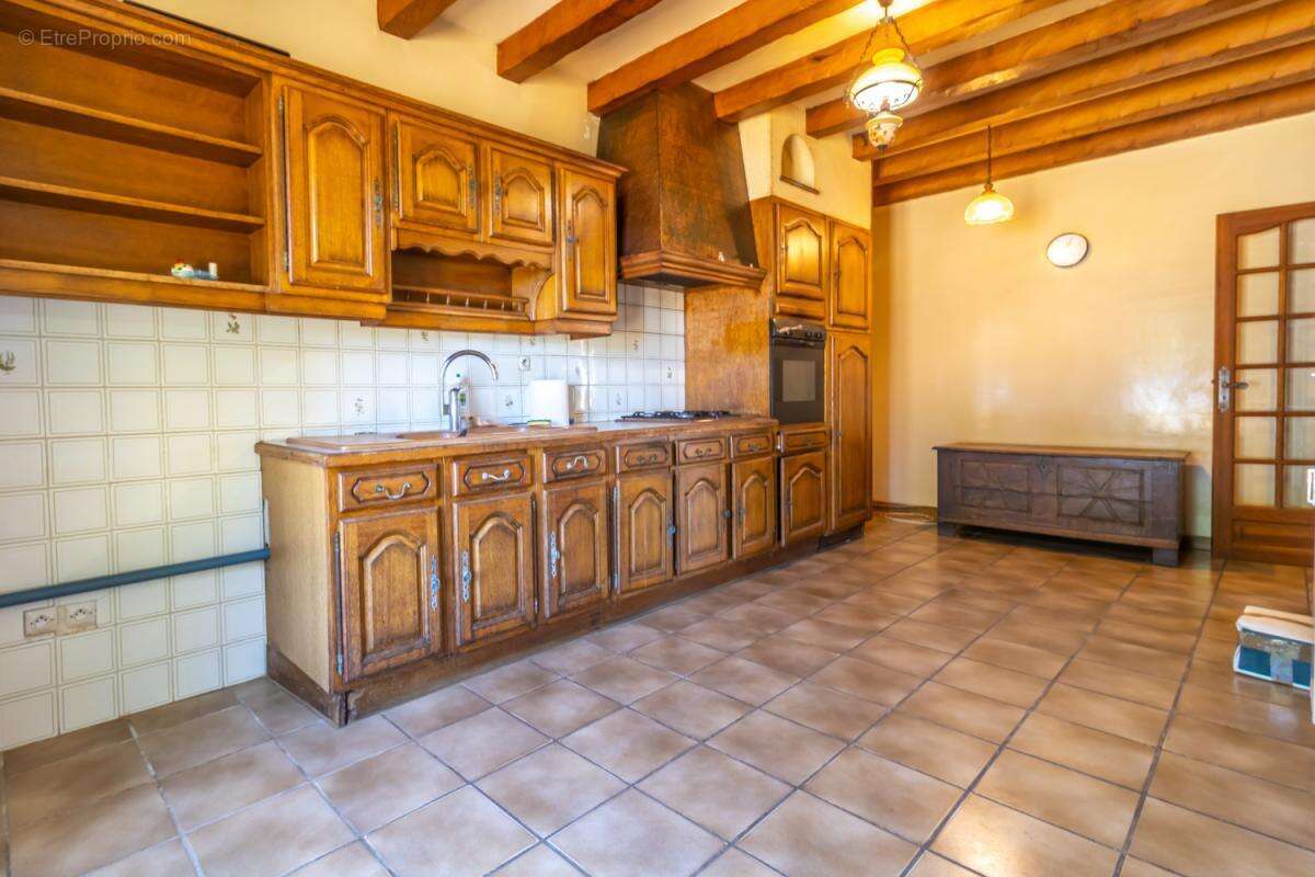 Maison à SAINT-CHRISTOPHE-EN-BAZELLE