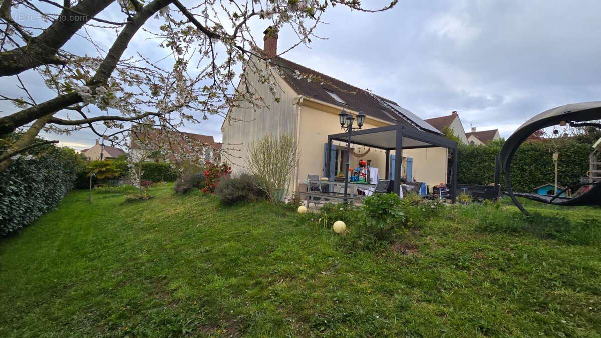 Maison à LUZARCHES