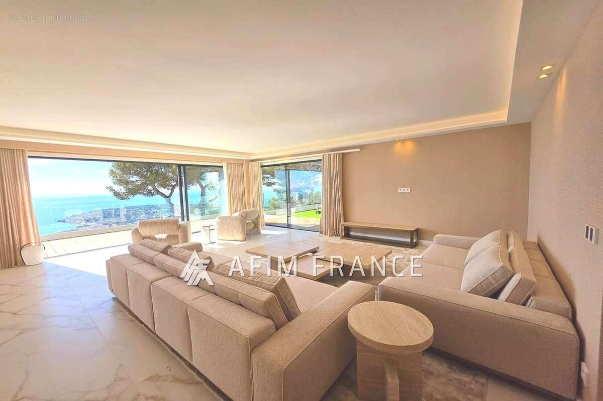 Maison à ROQUEBRUNE-CAP-MARTIN