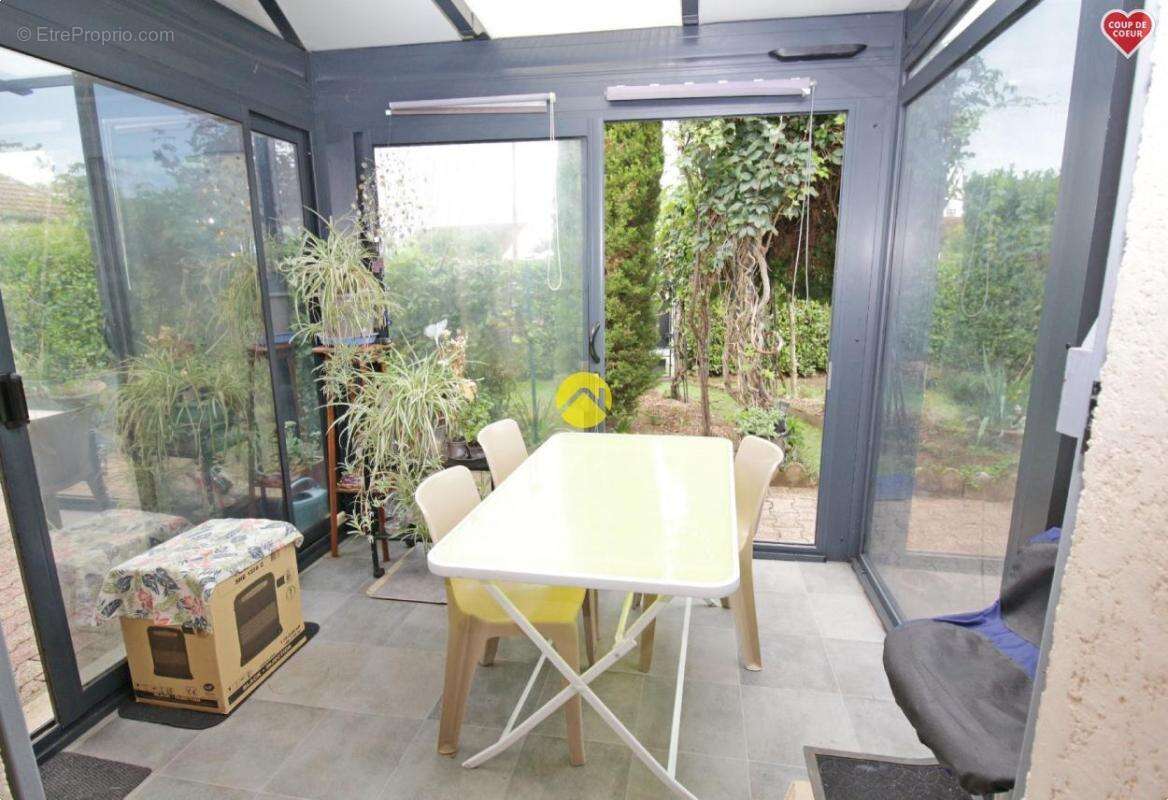 Maison à NERIS-LES-BAINS