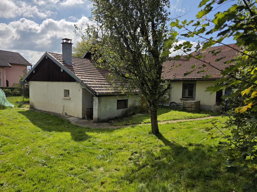 Maison à LEVIER