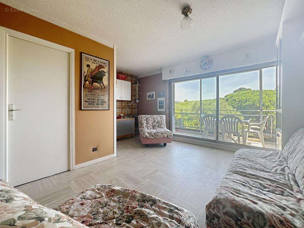 Appartement à VILLENEUVE-LOUBET