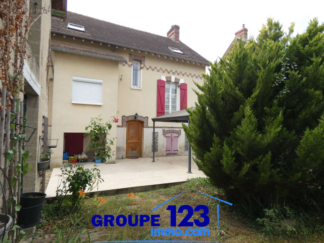 Maison à MIGENNES