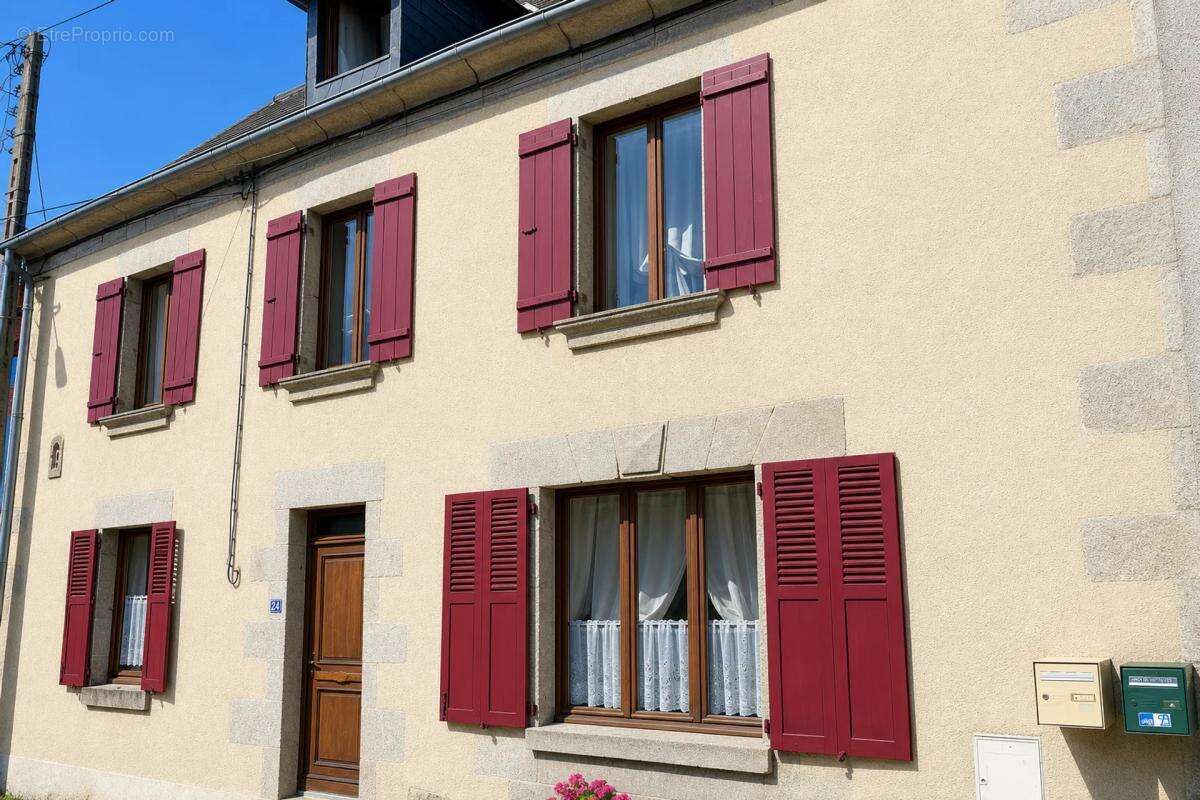 Maison à FELLETIN