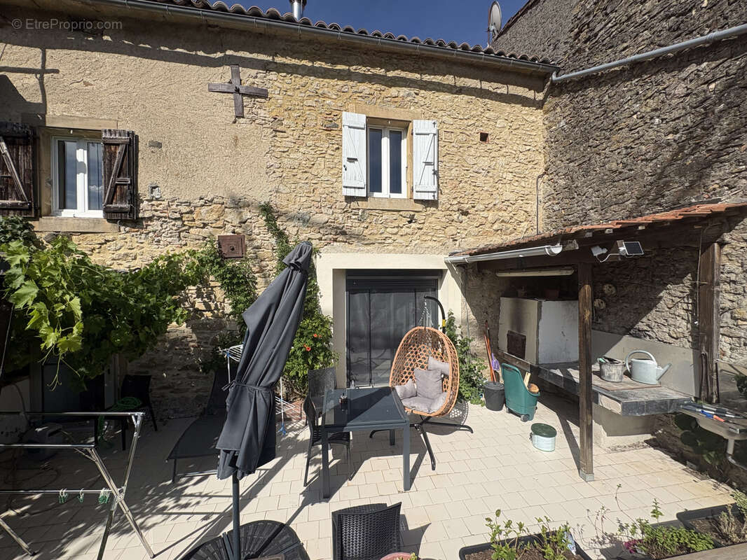 Proche limoux  maison en pierre avec jardin - dependances, grange et studio indépendant - photo 16