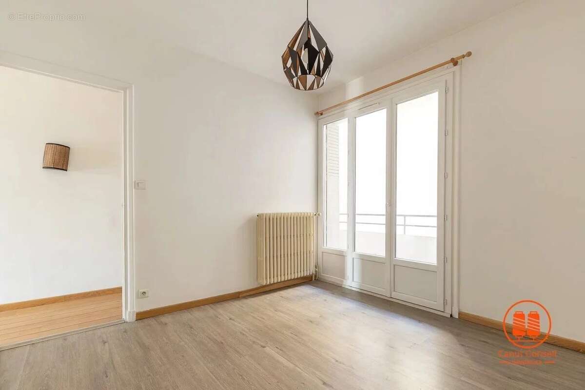 Appartement à LYON-1E