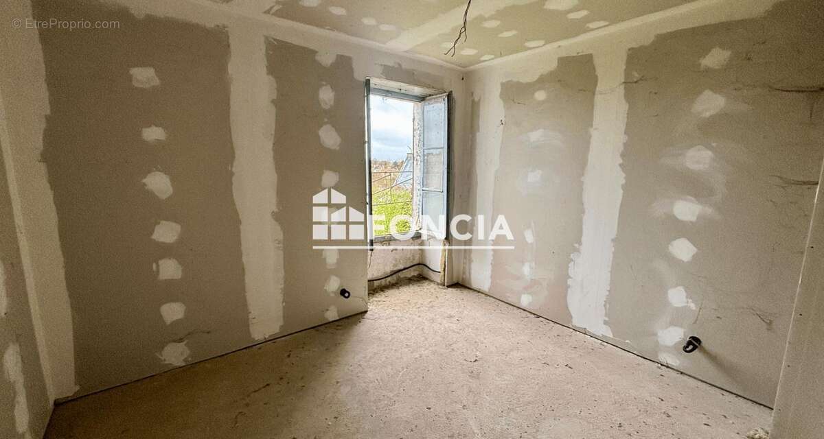 Appartement à LAVAUSSEAU