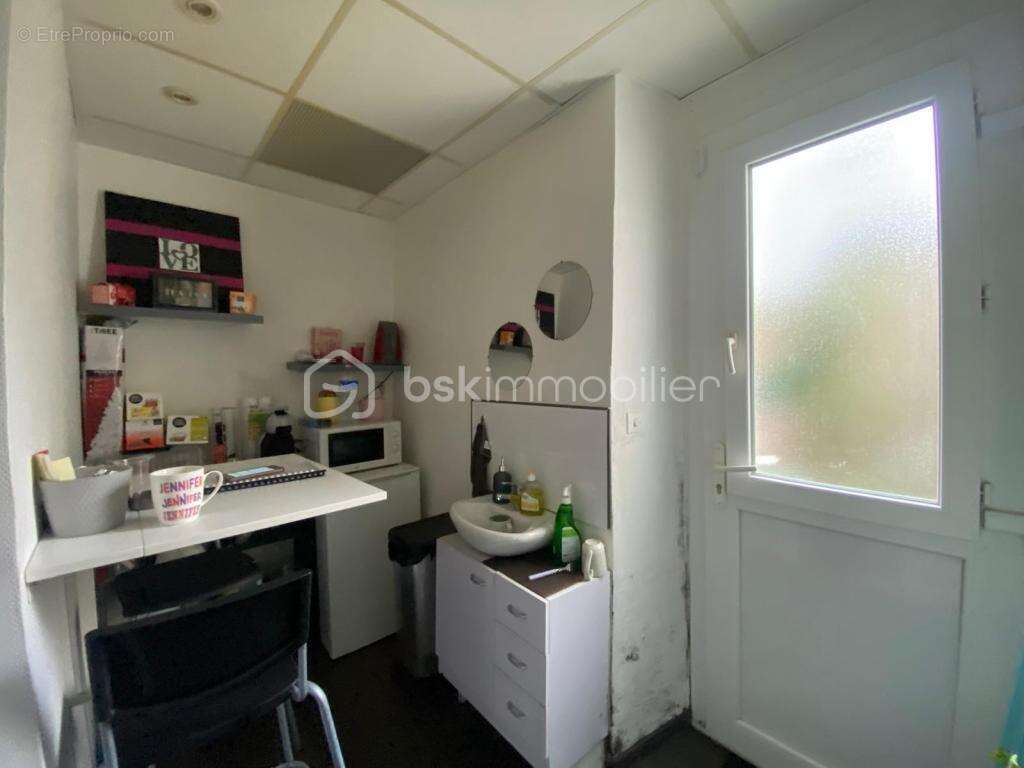 Commerce à ANGERVILLE