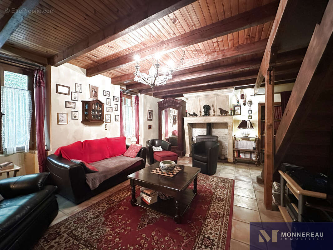 Maison à MESSAC