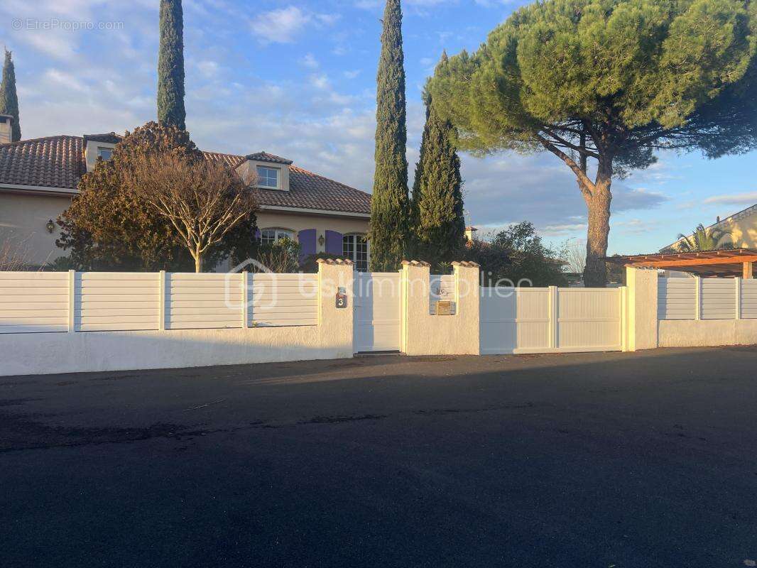 Maison à LIGNAN-SUR-ORB