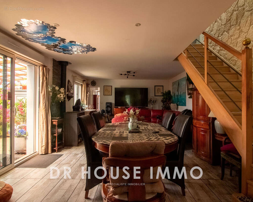Maison 192 m² à La Plaine-Sur-Mer  - photo 5
