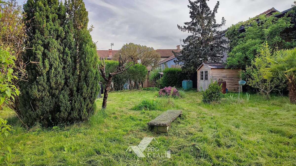 Maison 148 m² à Marlieux  - photo 4