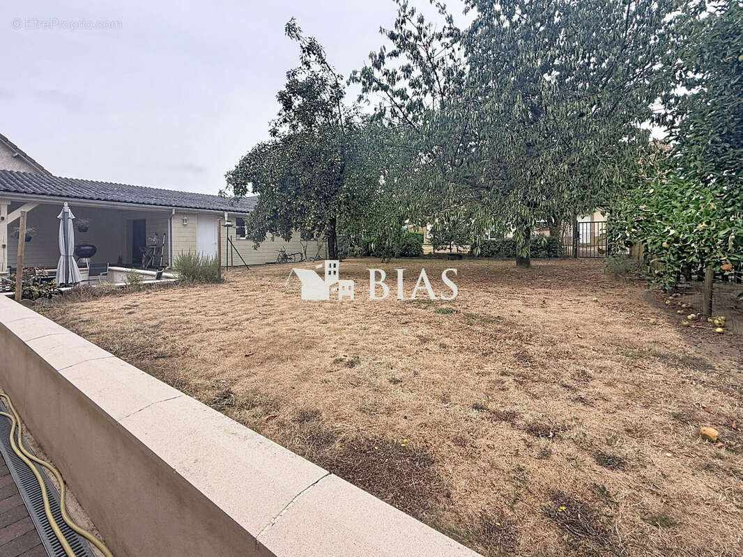 Maison 140 m² à Forges-Les-Eaux  - photo 8