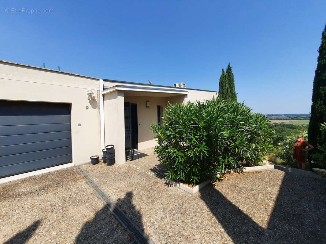 Maison à SAINT-GILLES