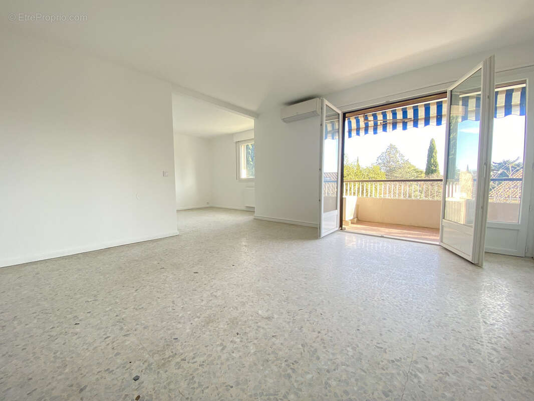 Appartement à NIMES