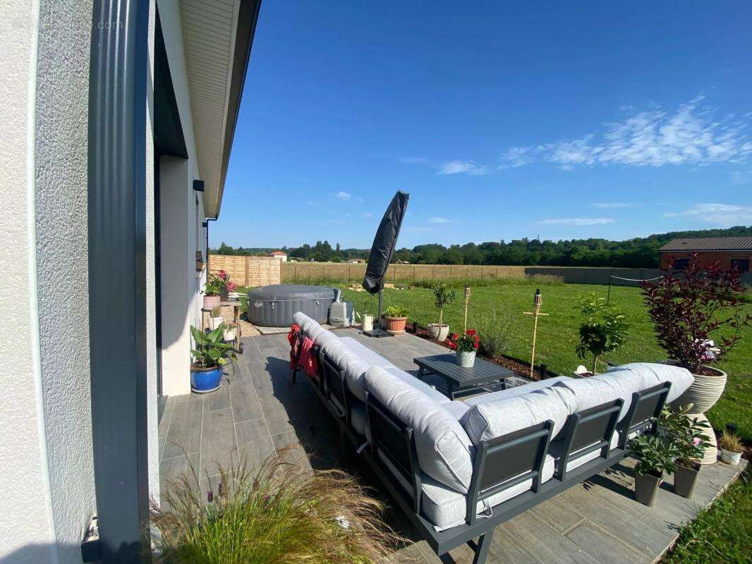 Maison à SAINT-GERMAIN-ET-MONS