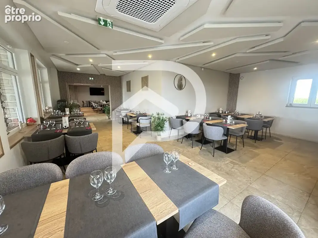 Restaurant rénové CA 551 774 ,  5 chambres à finaliser ,Terrain 7 780 m² ,Proche Chaumont - photo 8