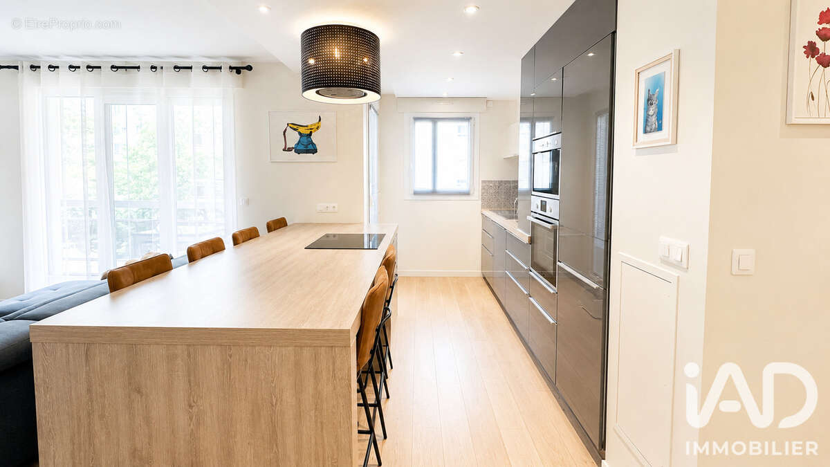 Photo 4 - Appartement à COURBEVOIE