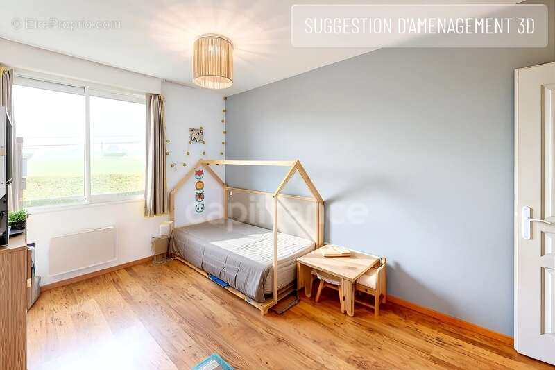 Appartement à NEYRON