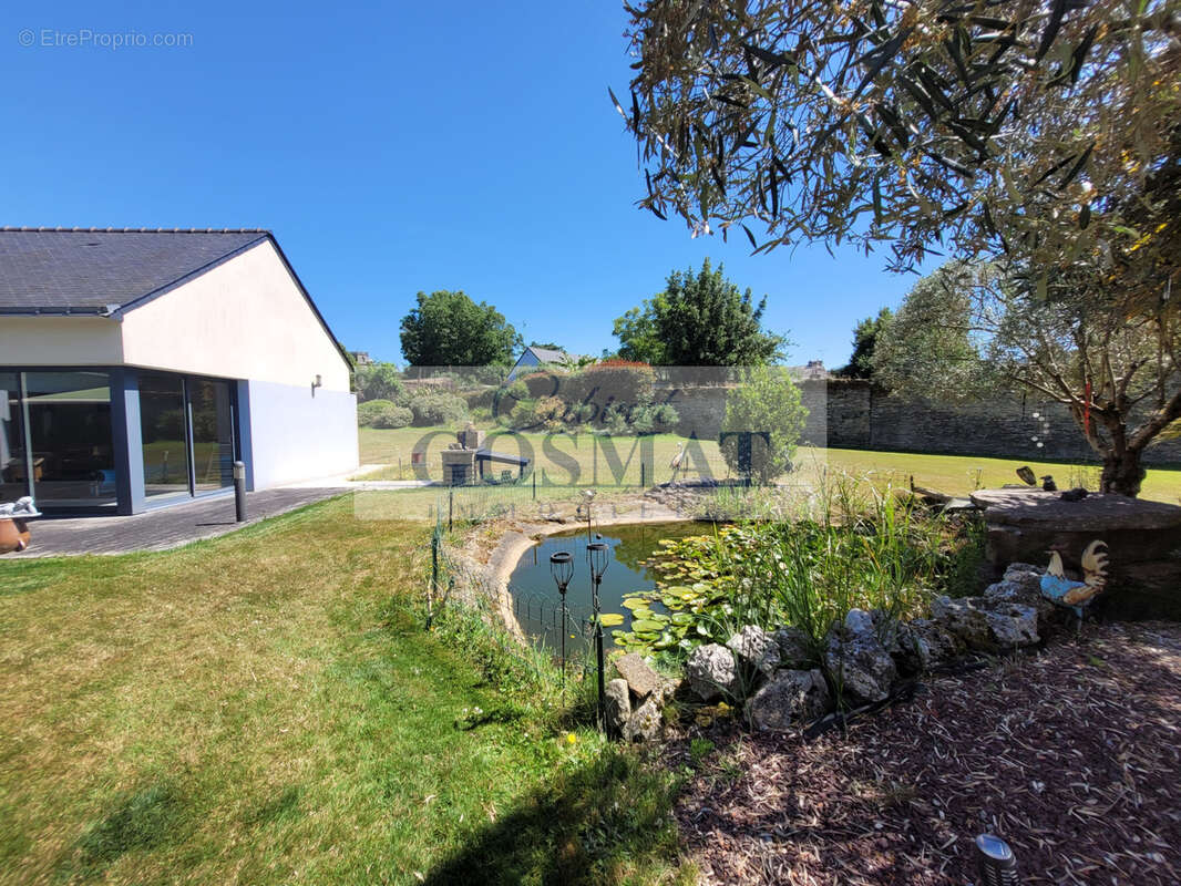 Maison plain pied de 177m2 avec piscine intérieure sur 3034m2 de terrain clos - photo 16
