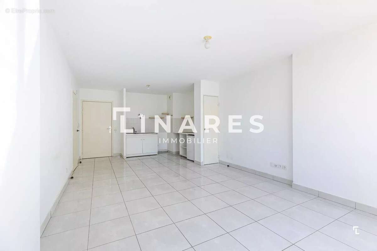 PRUNEL - Appartement T3 de 62m² - Terrasse - 13005 BAILLE - photo 6