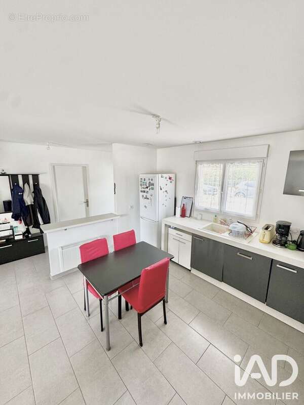 Maison 96 m² à Romilly-Sur-Seine  - photo 5