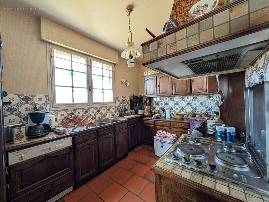 Maison à SAINTE-EANNE