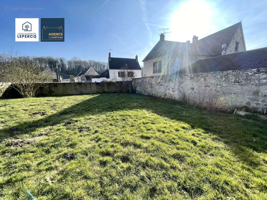 Maison à OULCHY-LE-CHATEAU